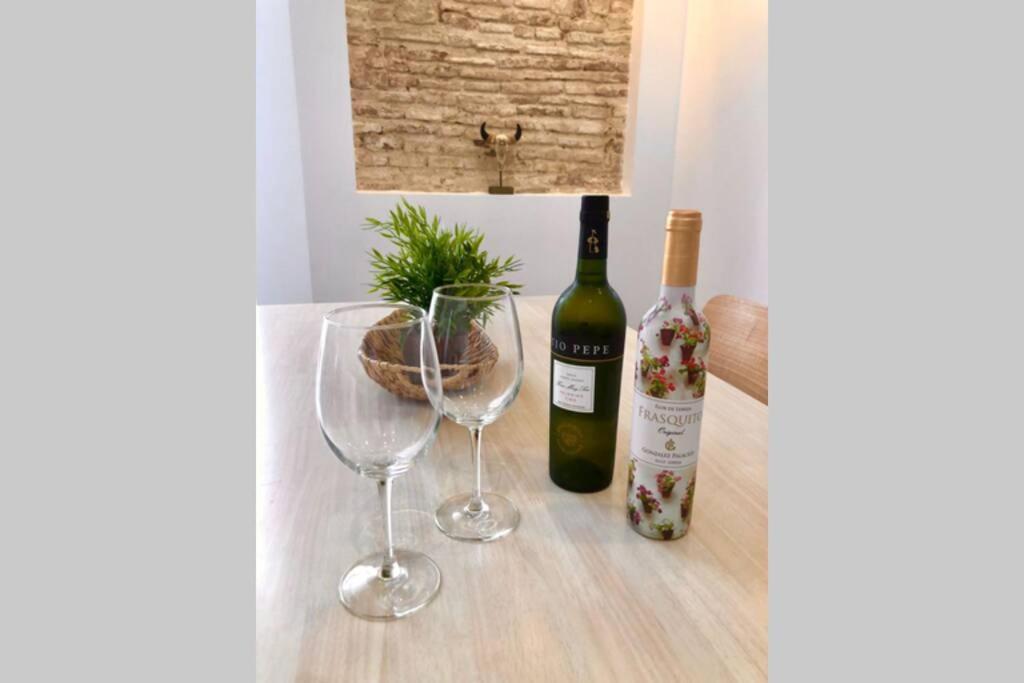 Gatu Premium Villa Libertad, Preferente Mayores De 25 Anos Y Familias Cádiz Eksteriør bilde