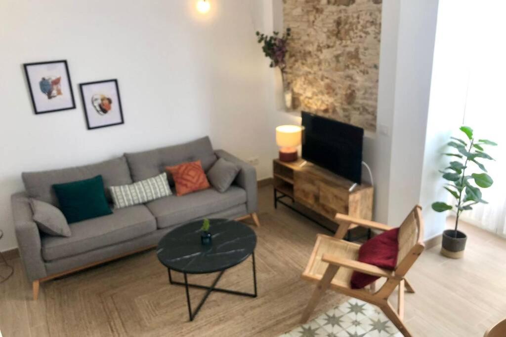 Gatu Premium Villa Libertad, Preferente Mayores De 25 Anos Y Familias Cádiz Eksteriør bilde