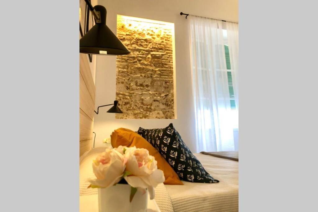 Gatu Premium Villa Libertad, Preferente Mayores De 25 Anos Y Familias Cádiz Eksteriør bilde